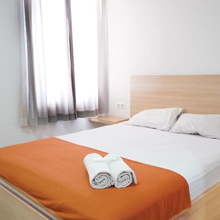 Urooms Tanah Abang Джакарта Екстер'єр фото